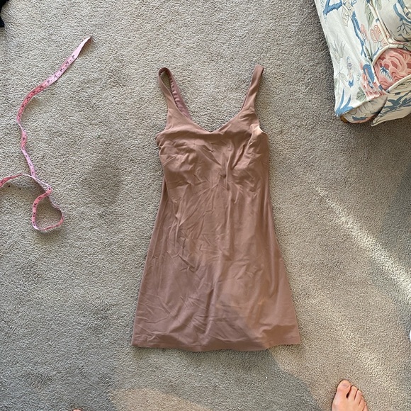 Lululemon Align Dress
Twilight Rose - Picture 2 of 6